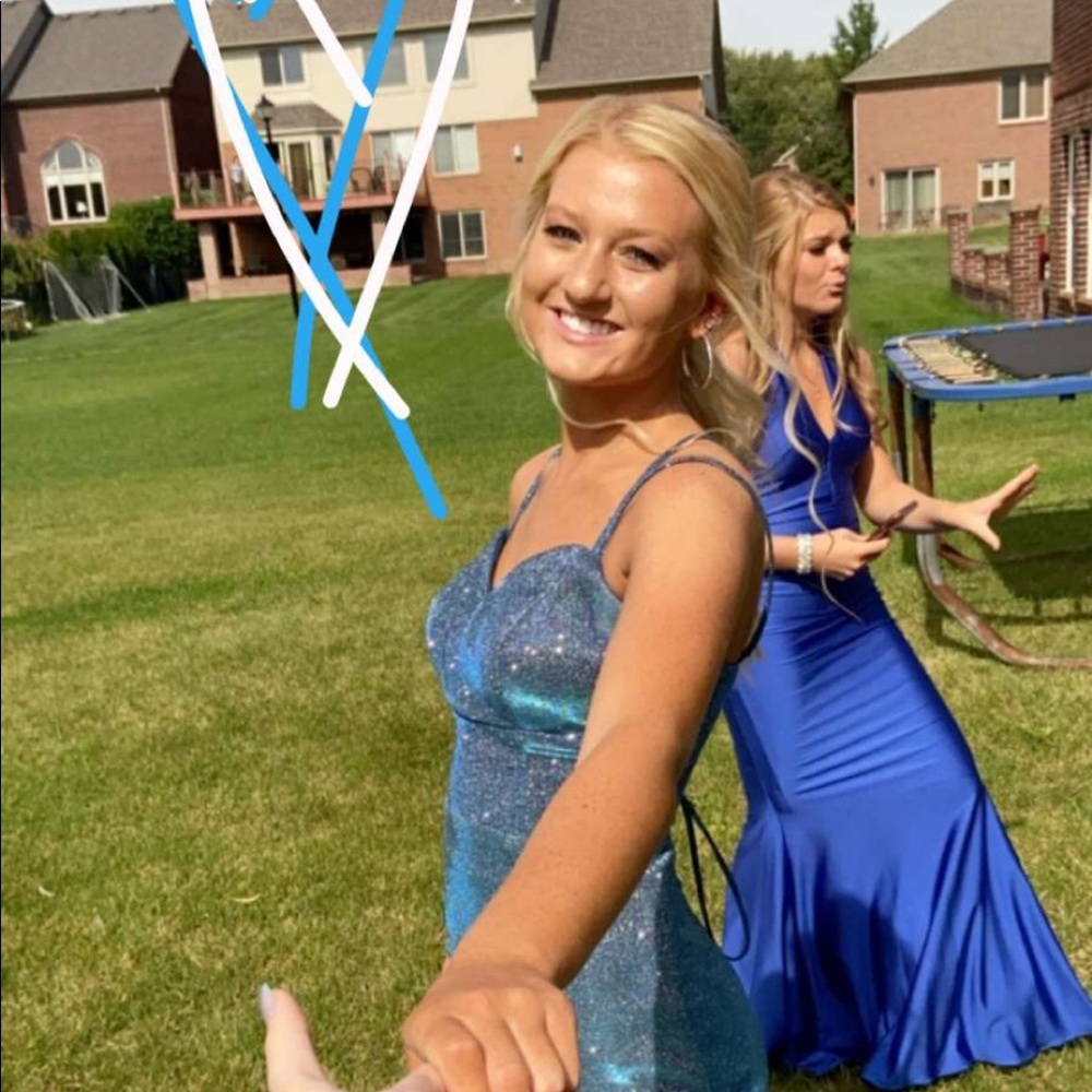 Meet your Posher, Kaylin